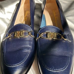 Navy Salvatore Ferragammo loafers.  Size 9 Narrow.